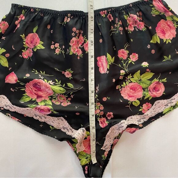 Rare Y2K Victoria’s Secret Black Floral Satin 2 Piece Pajama Set Size Medium - Picture 14 of 15
